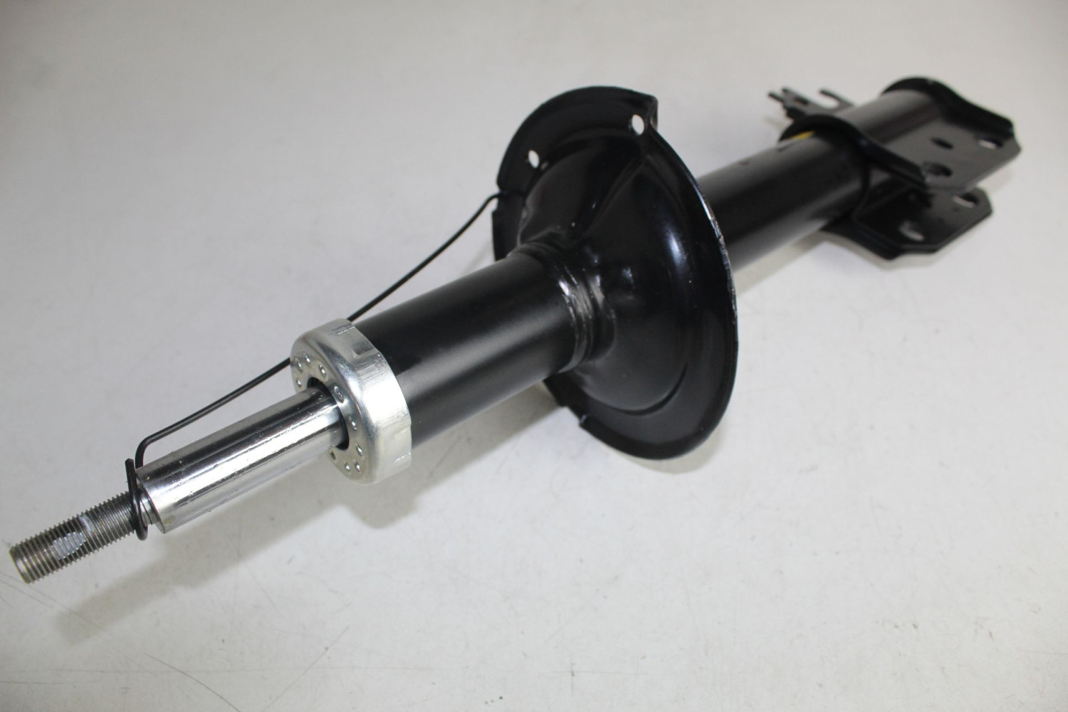 TOYOTA FRONT SHOCKS MONROE ETIOS 1.5 2NR 13-15